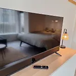 Apartment Vakantiestudio Lora Met Tuintje
