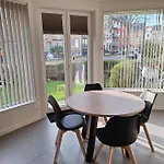 Vakantiestudio Lora Met Tuintje Apartment